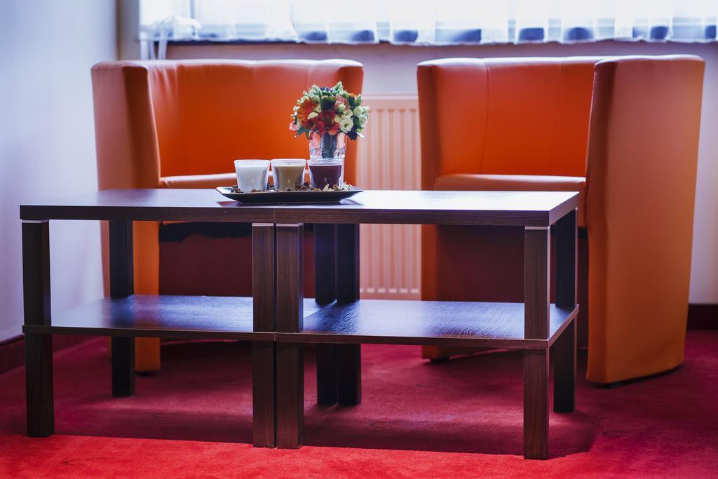 Boutique Hotel'S II Rewolucji Lodz  Ngoại thất bức ảnh
