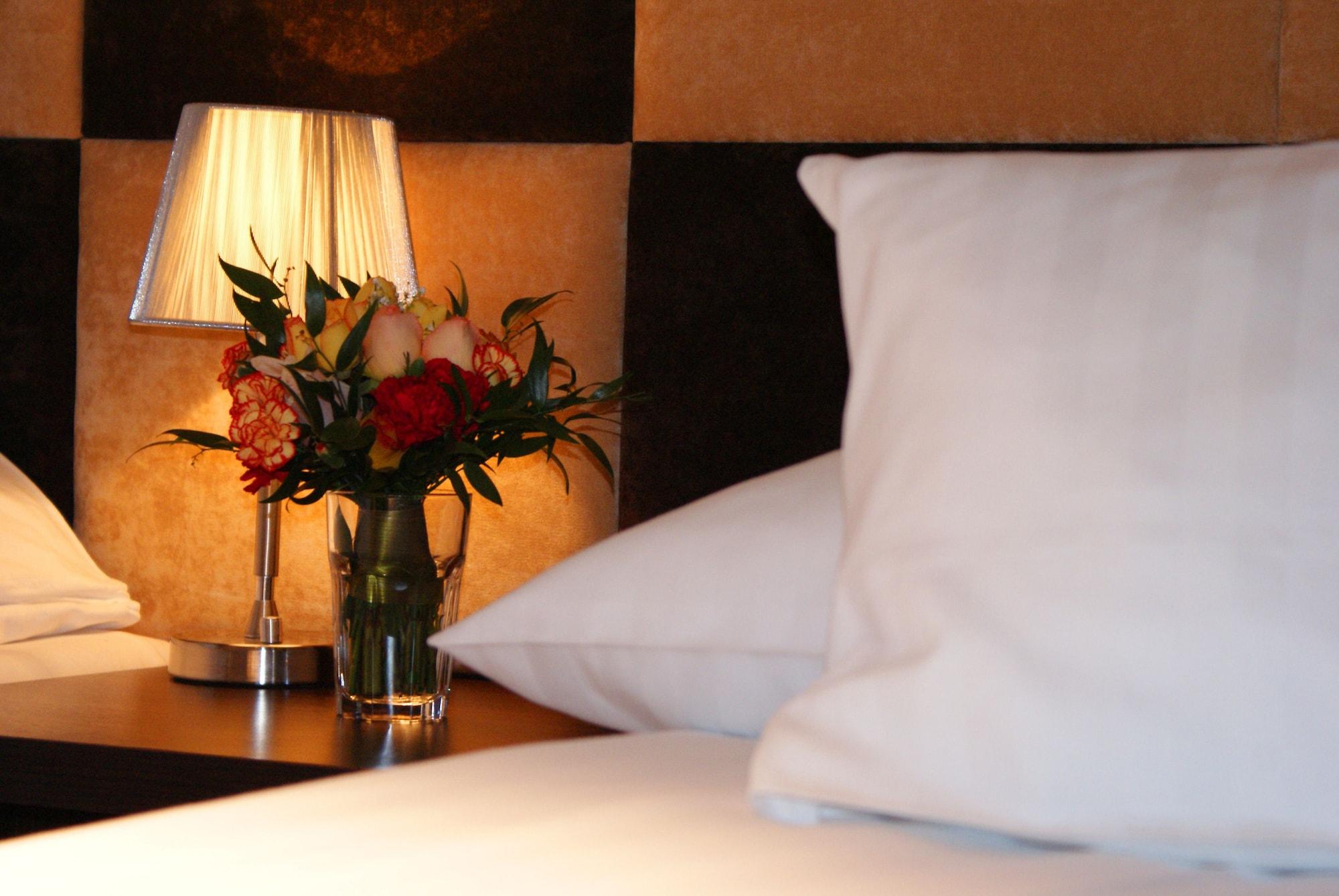 Boutique Hotel'S II Rewolucji Lodz  Ngoại thất bức ảnh