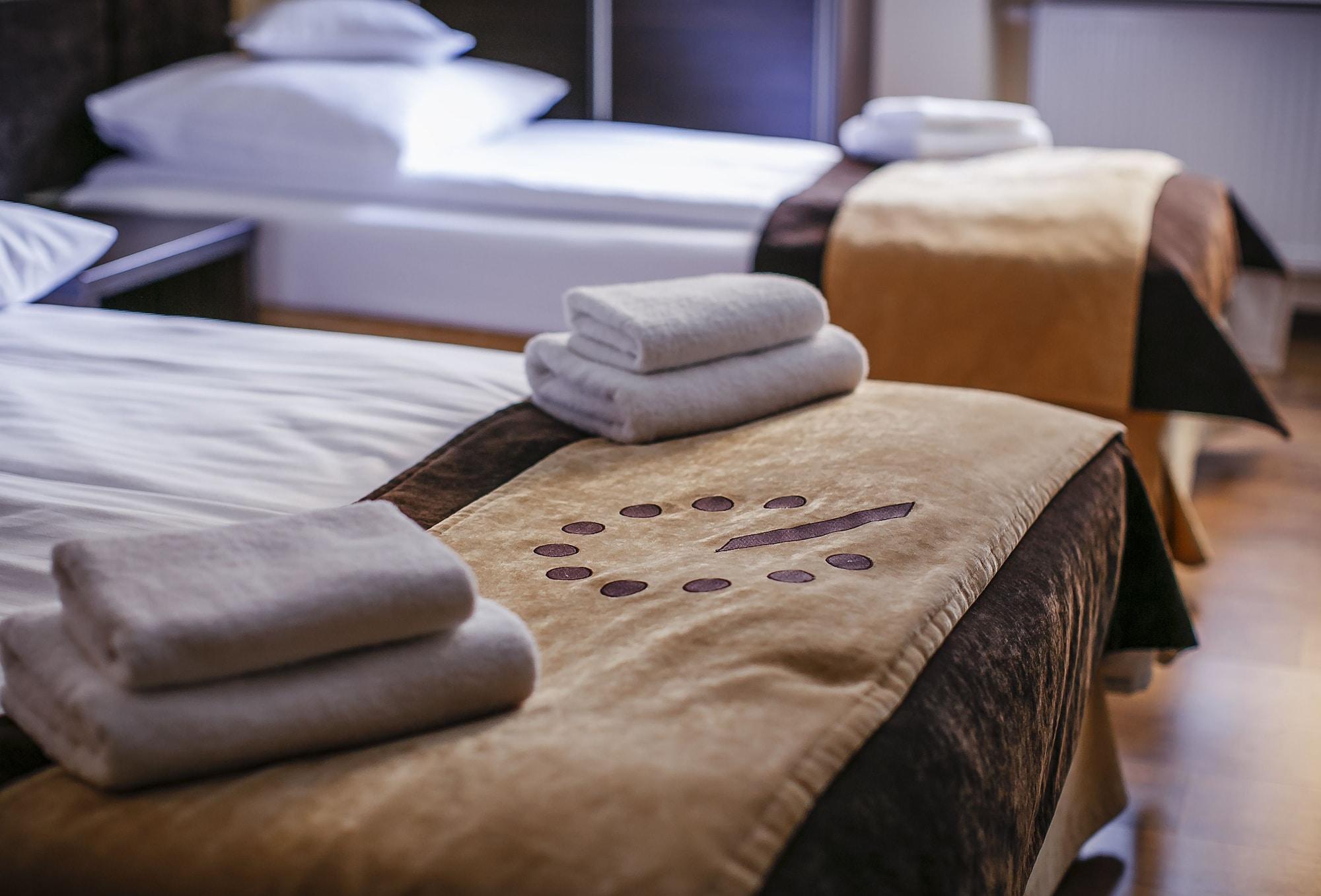 Boutique Hotel'S II Rewolucji Lodz  Ngoại thất bức ảnh