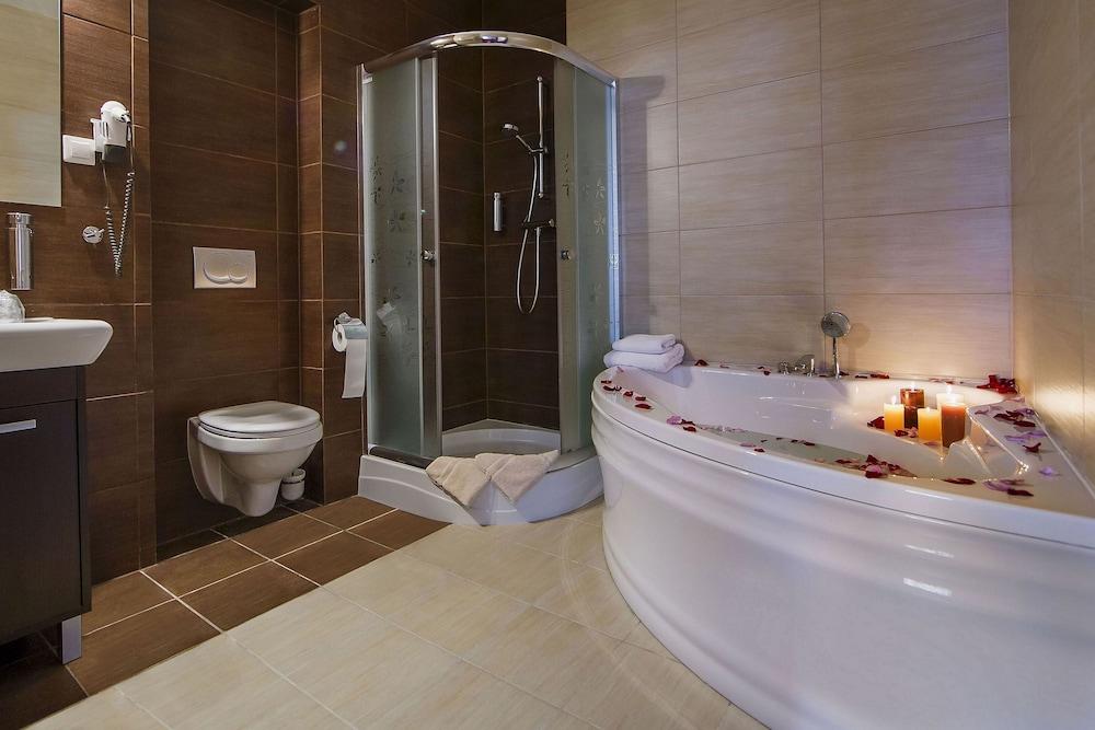 Boutique Hotel'S II Rewolucji Lodz  Ngoại thất bức ảnh