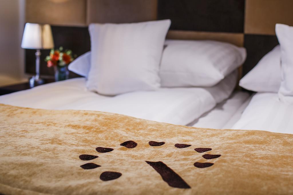 Boutique Hotel'S II Rewolucji Lodz  Ngoại thất bức ảnh